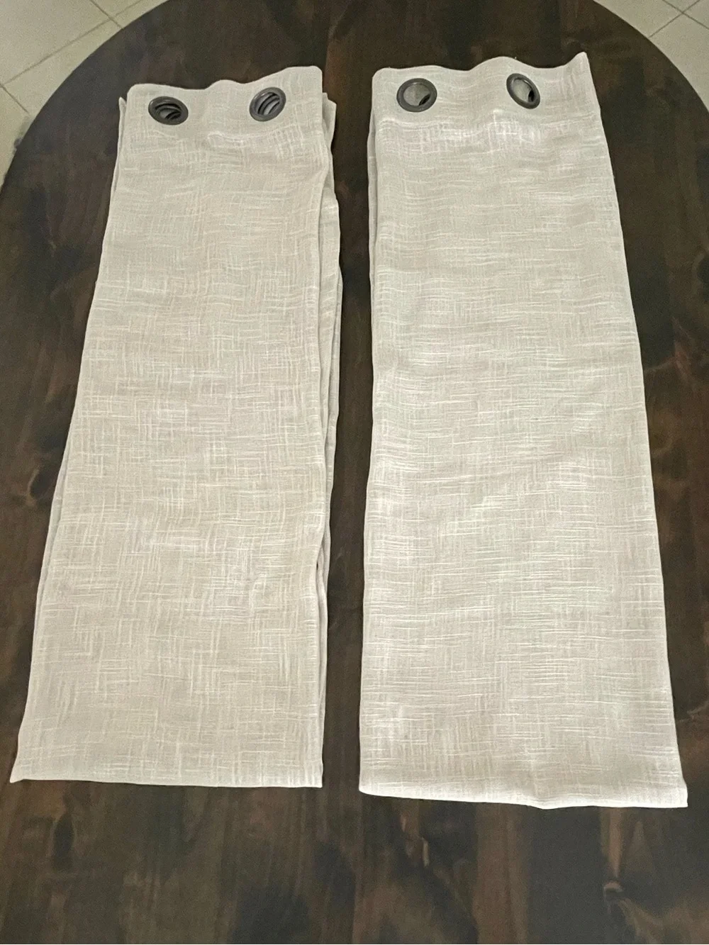 Unbranded two neutral